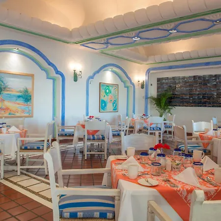 Pueblo Bonito Los Cabos Blanco Beach Resort